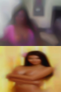 32F natural swinging breasts. 32F natural swinging breasts.