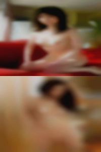 Retro naked club woman.